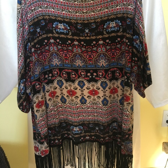 Paisley printed fringe kimono - Picture 3 of 3
